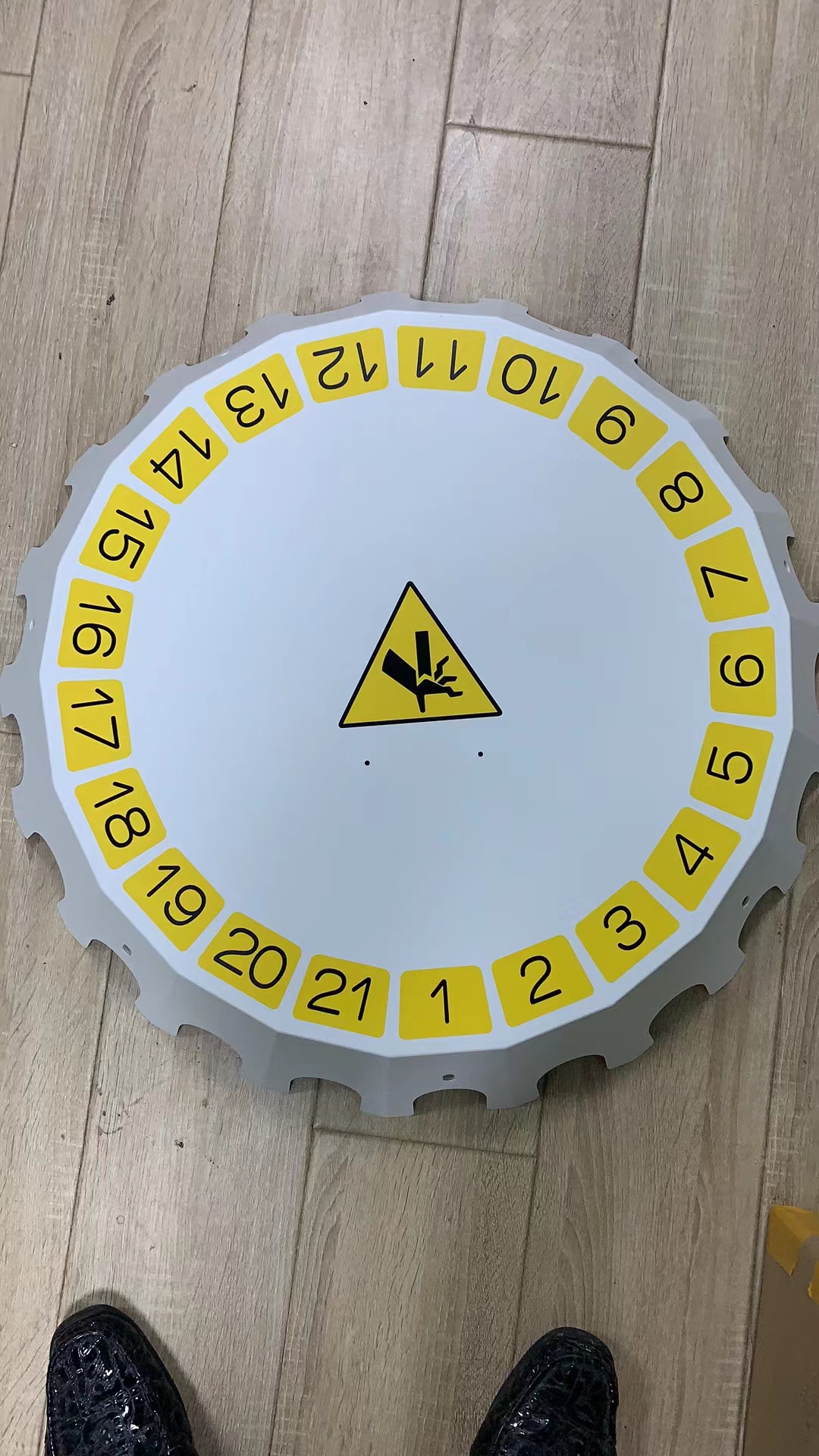 Mâm nhựa đài dao 14, 21 dùng cho máy Fanuc Robodrill